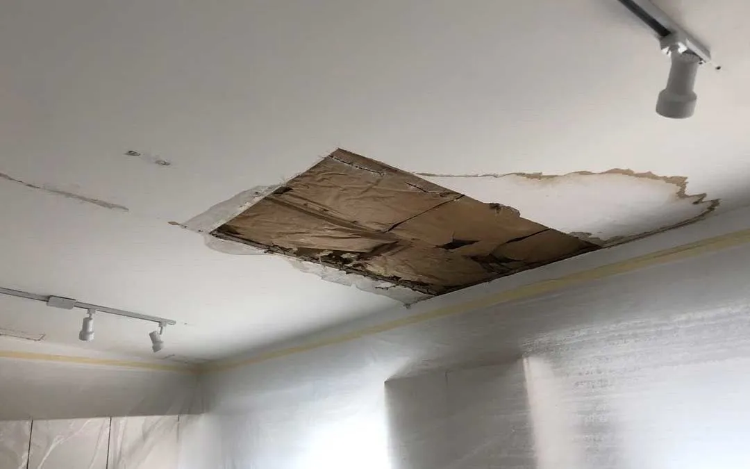 how to fix hole in drywall ceiling